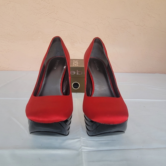 NEW Bebe Riley Platform Heels Heatwave Red - Picture 4 of 11